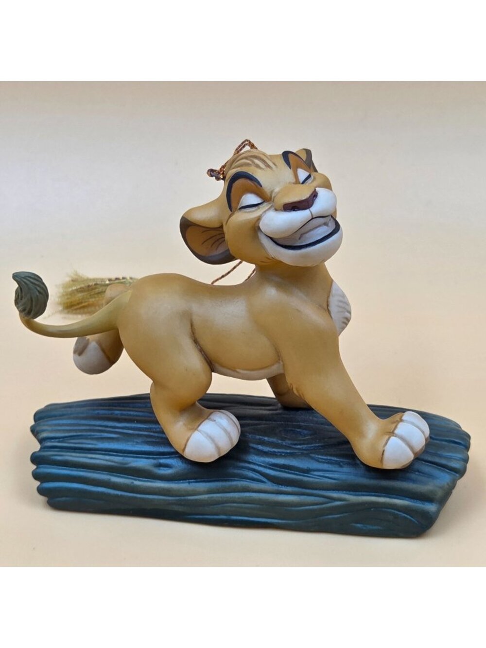 WDCC The Lion King Hakuna Matata Simba Annual Ornament
